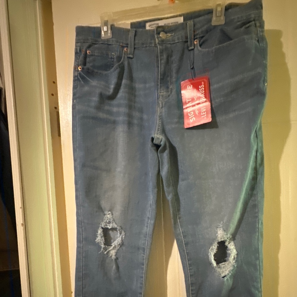 Levi signature women’s jeans